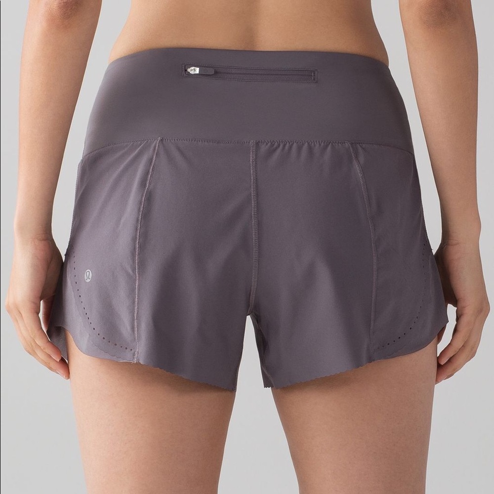 Lululemon Smooth Stride Short 3.5” Magnum Gray 6